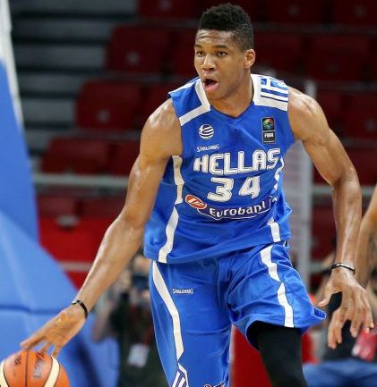 Γιάννης Αντετοκούνμπο στην «K»: Eίμαι ταπεινός, όχι γιατί έτσι πρέπει να δείχνω-2