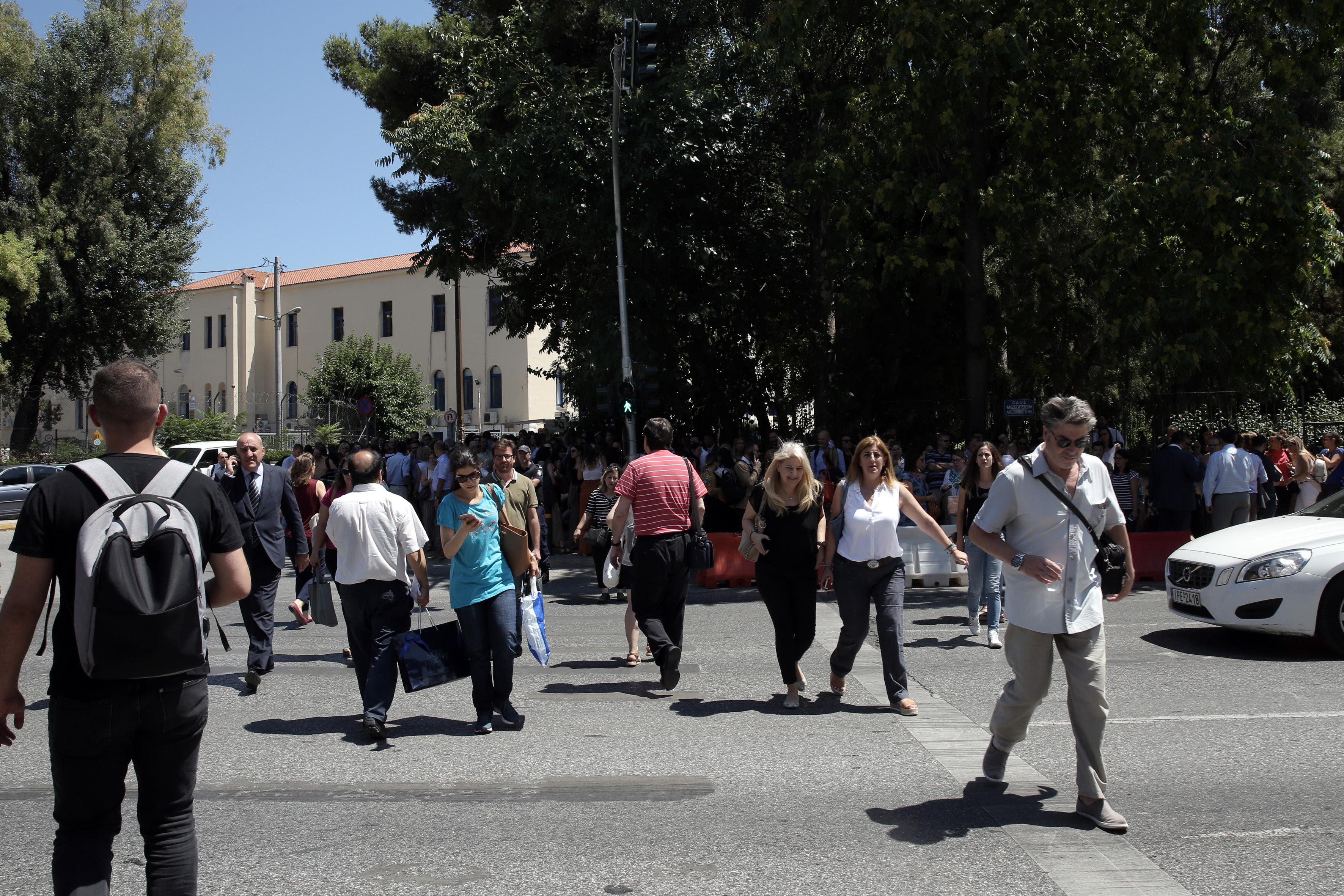 «Ορθια» η Αττική από τα 5,1 Ρίχτερ – περιορισμένες οι ζημιές-3