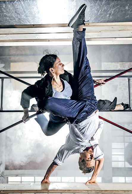 Χορεύοντας τον χρόνο, τη μνήμη, τη ζωή-1