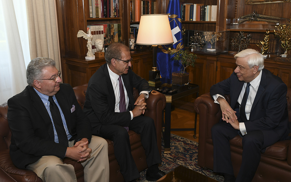 Πρ. Παυλόπουλος: Εθνικό κεφάλαιο ο απόδημος ελληνισμός-1