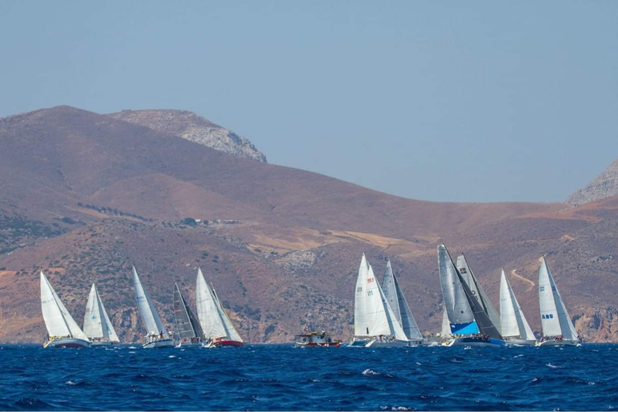 Οι ιστιοπλόοι στέλνουν το μήνυμα «Να σώσουμε τις θάλασσές μας»-2