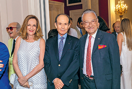 Ανώτατη διάκριση από τη Γαλλική Δημοκρατία για τη Νάνα Μούσχουρη-2