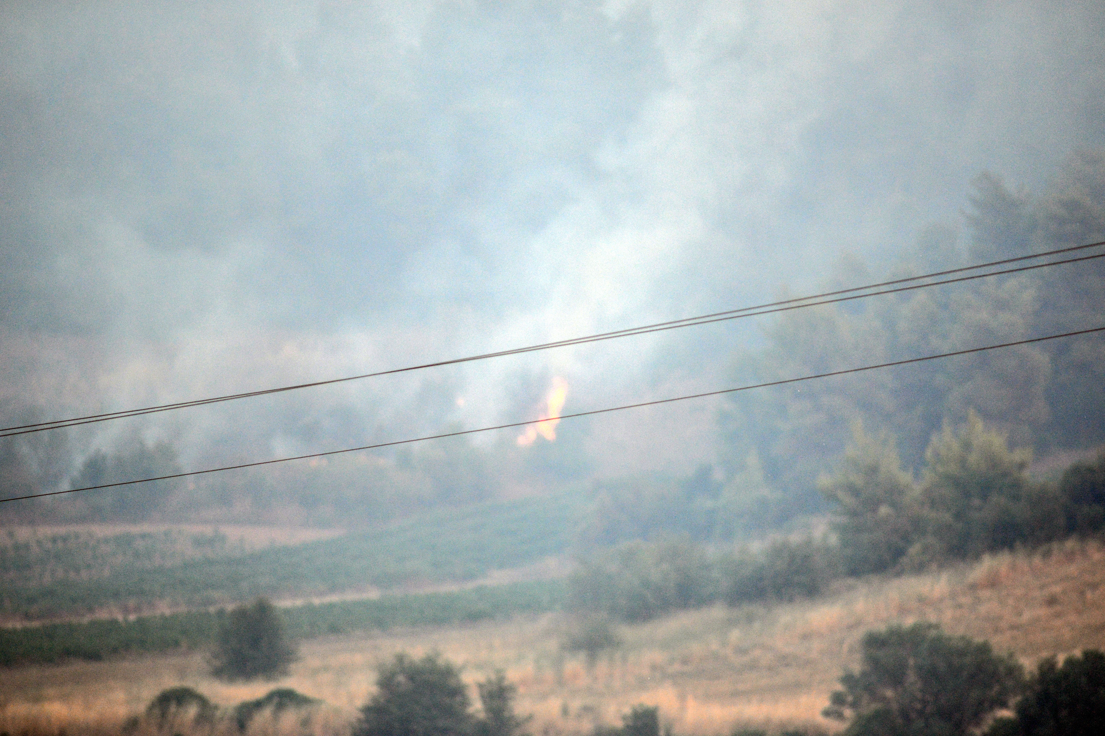 Βελτιωμένη η εικόνα της πυρκαγιάς στην Τανάγρα – Επιχειρούν επίγειες και εναέριες δυνάμεις-2