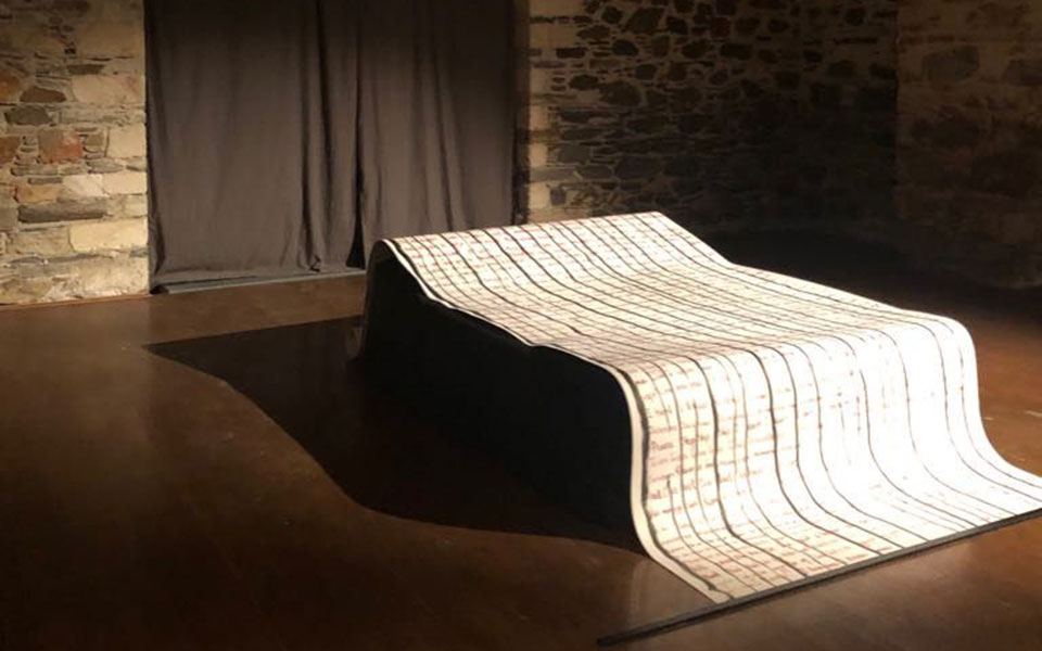 «Αρχέγονο μέλλον», μια στιβαρή και λεπταίσθητη έκθεση στην Ερμούπολη-2