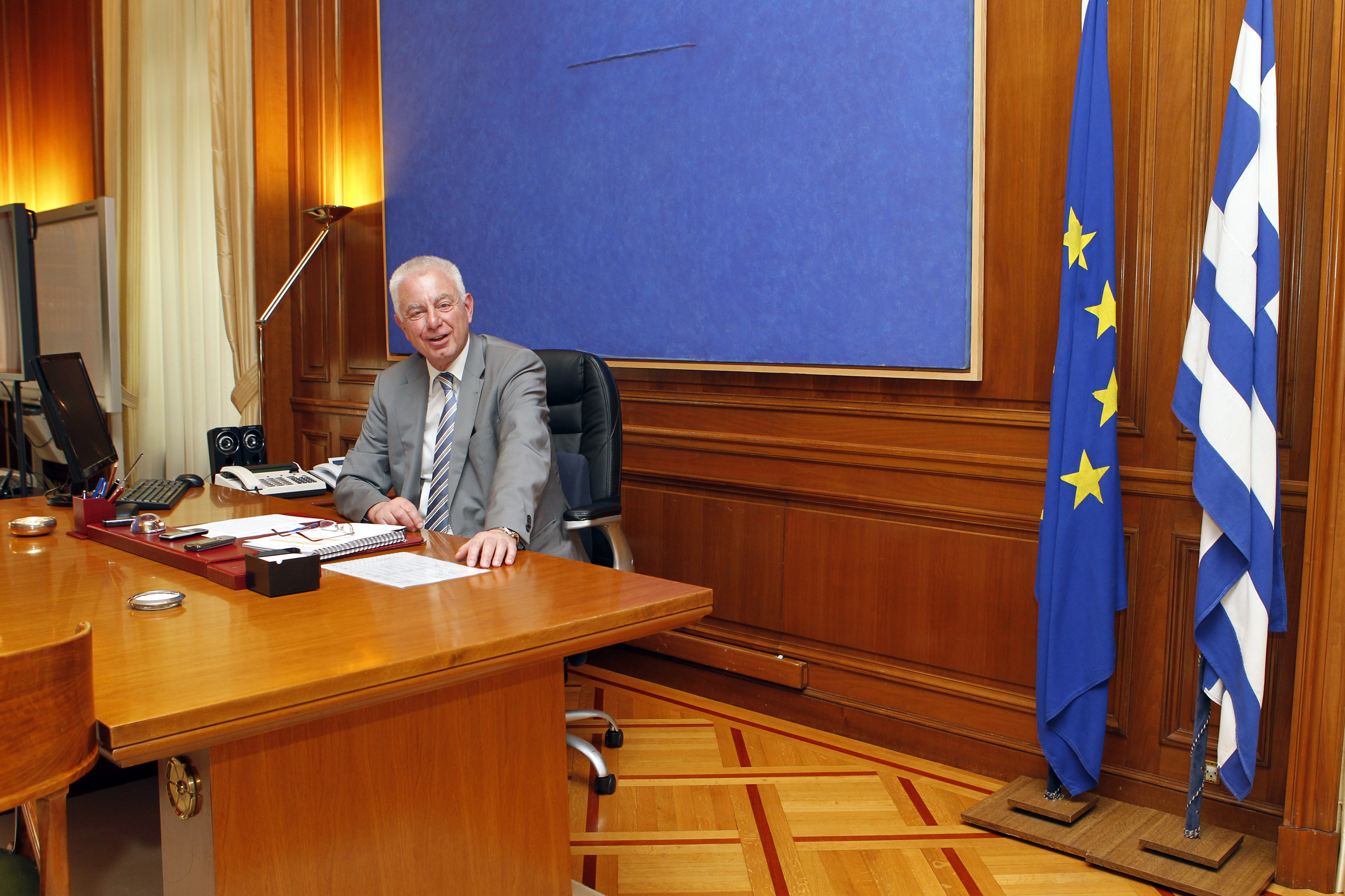 Ο αντιπρόεδρος που ακούει Μπαχ-2