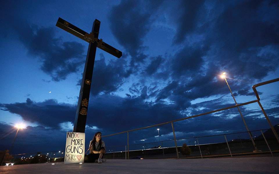 Συγκλονίζει η διπλή τραγωδία στις ΗΠΑ: 30 νεκροί μέσα σε λίγες ώρες από δύο επιθέσεις ενόπλων-11