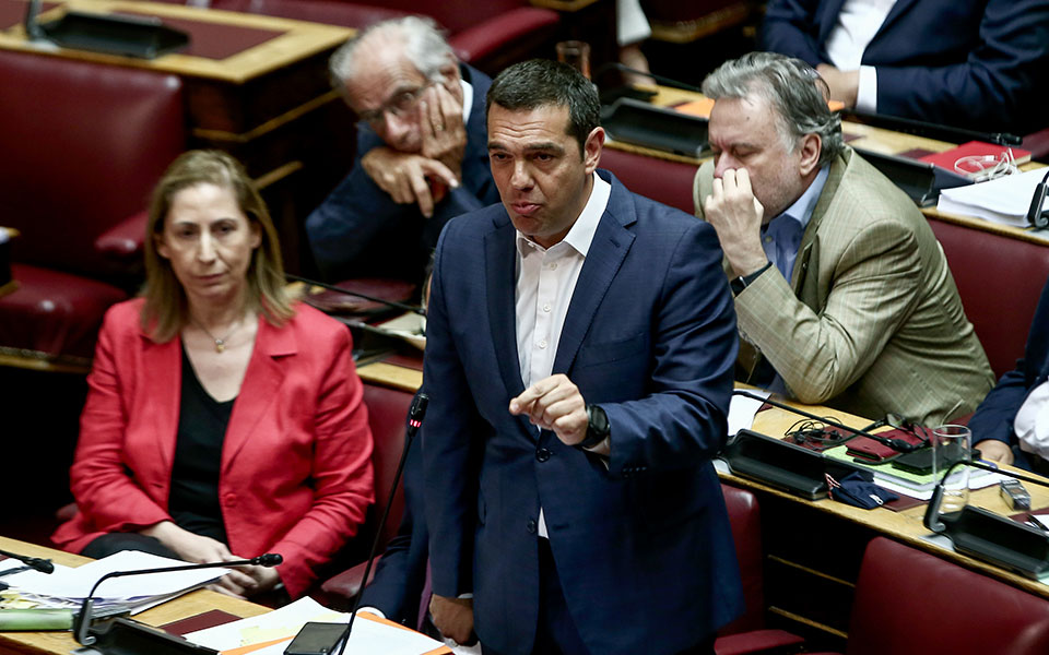 Ψηφίστηκε ύστερα από σφοδρή αντιπαράθεση το νομοσχέδιο για το επιτελικό κράτος-2