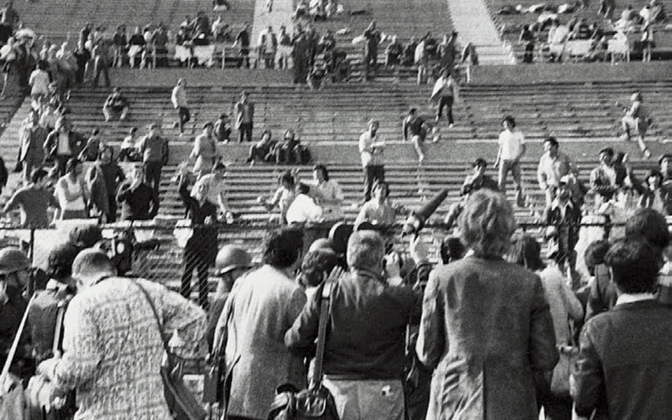 Ο στρατός ανατρέπει τον Αλιέντε-2