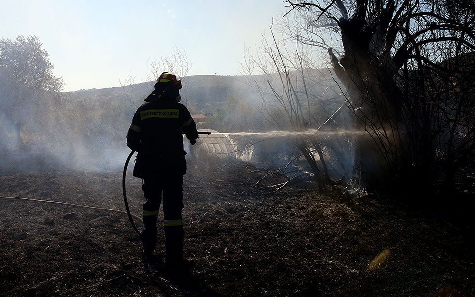 Σχεδόν 60 πυρκαγιές ξέσπασαν σε 24 ώρες – Στο «κόκκινο» ο κίνδυνος την Κυριακή-2