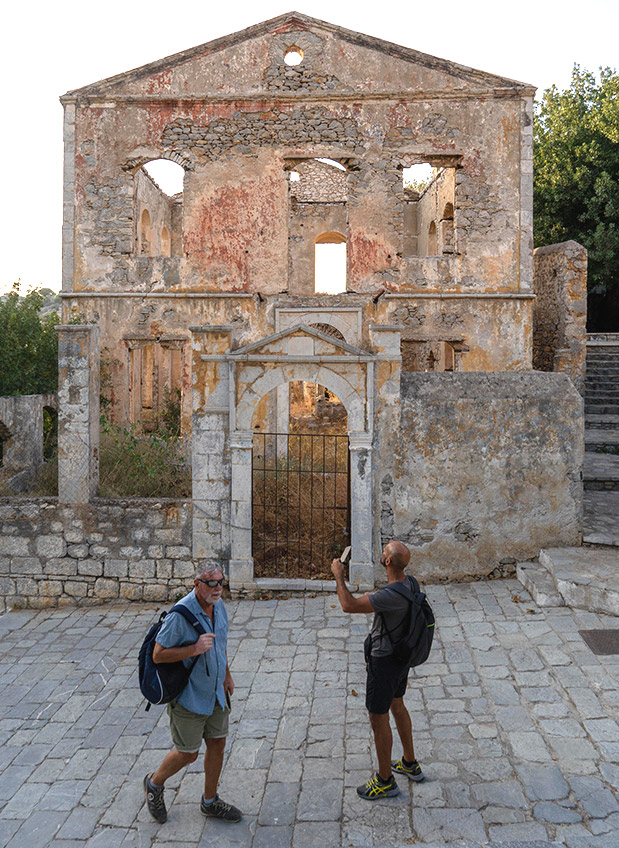 Σύμη: Ισχυρό Brand Name-9