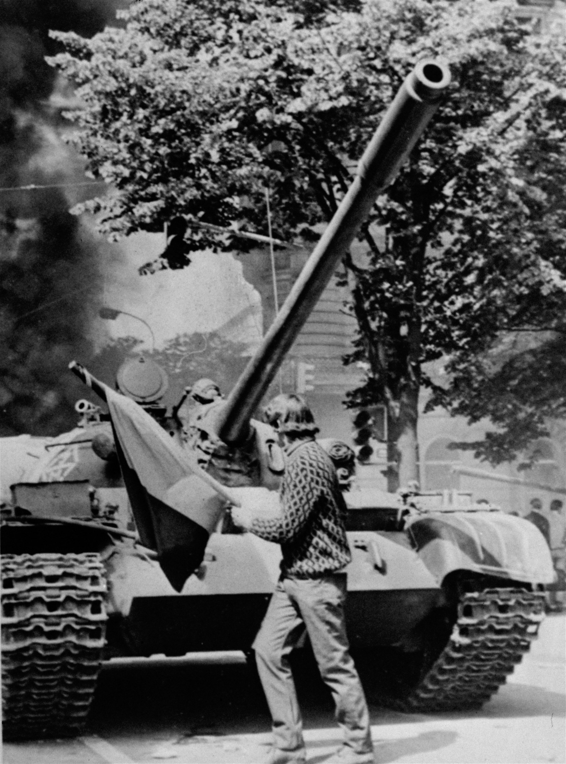 Flashback στην 21η Αυγούστου-1