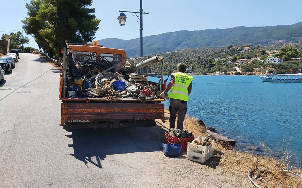 Σταδιακή η αποκατάσταση της ηλεκτροδότησης στον Πόρο – Οι πρώτες εικόνες της ατράκτου-4