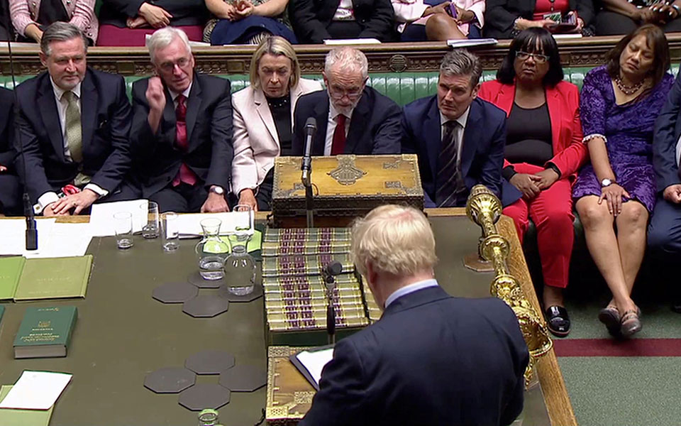 Brexit: H νέα μάχη στο Κοινοβούλιο και το «αίνιγμα» των εκλογών-2