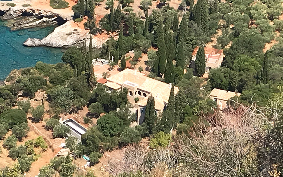 «Καταφύγιο» συγγραφέων στη Μάνη-5