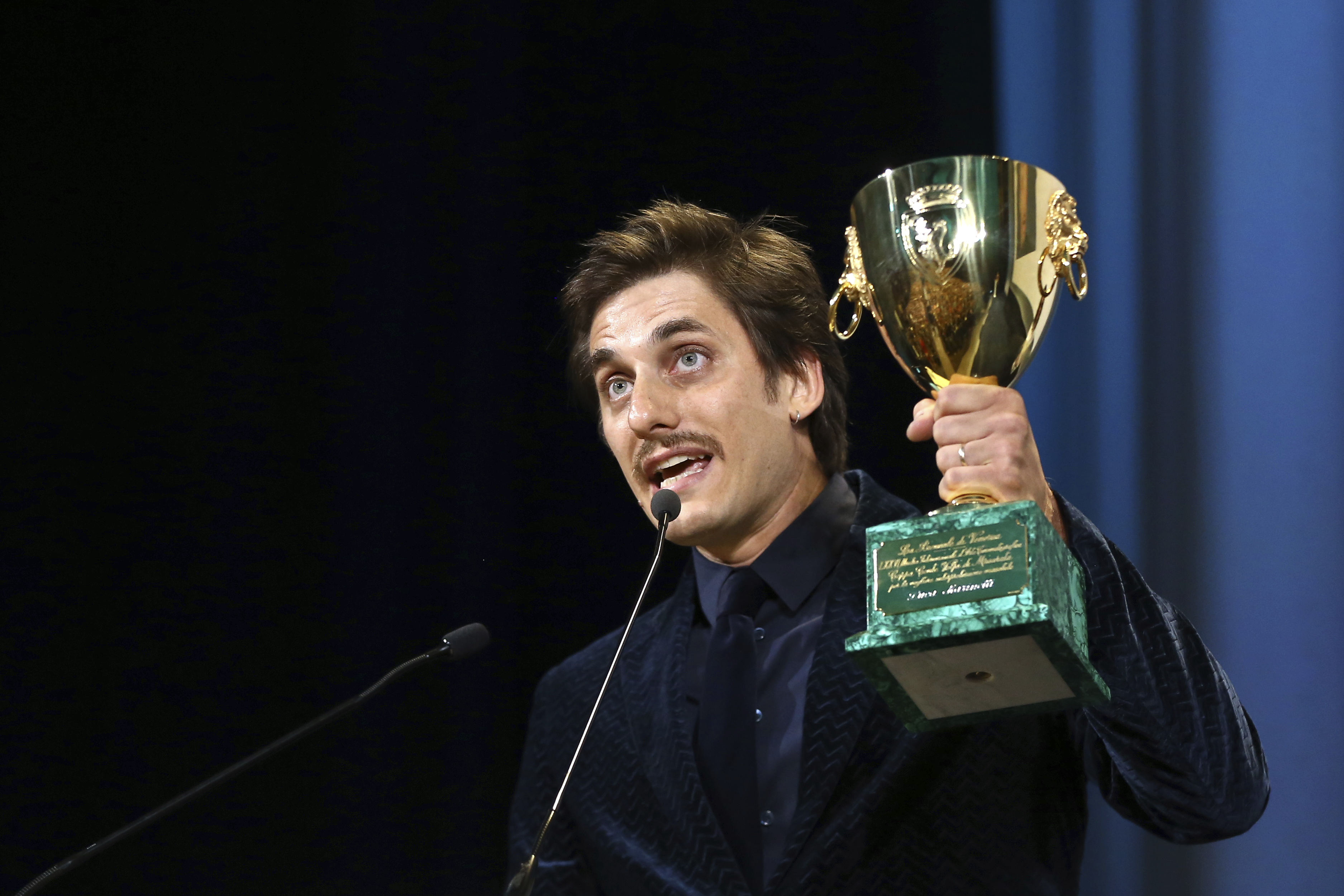 Στην ταινία «Joker» ο Χρυσός Λέοντας της Βενετίας-4