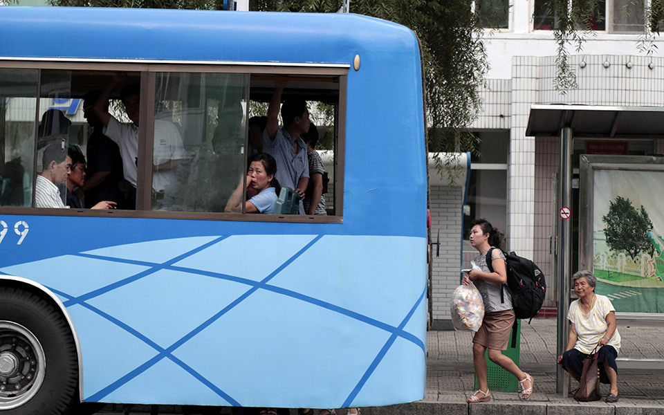Η αγέλαστη καθημερινή ζωή στη Βόρεια Κορέα (φωτογραφίες)-3
