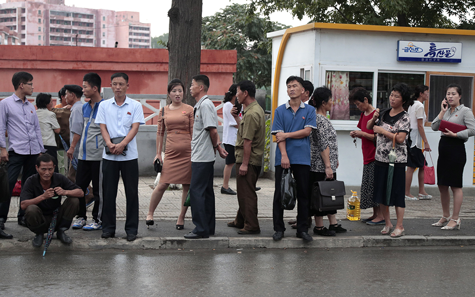 Η αγέλαστη καθημερινή ζωή στη Βόρεια Κορέα (φωτογραφίες)-1