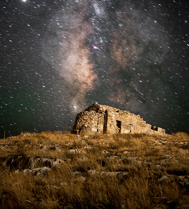 Απαιτητική Μάνη-1