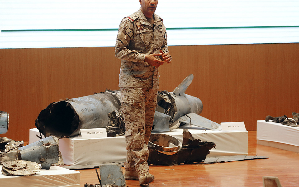 «Αποδείξεις ιρανικής εμπλοκής» στην επίθεση κατά του διυλιστηρίου παρουσίασε η Σαουδική Αραβία (φωτογραφίες)-3