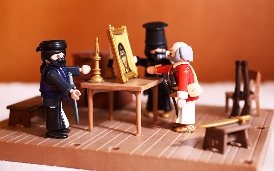 Τα Playmobil… σηκώνουν το λάβαρο-2