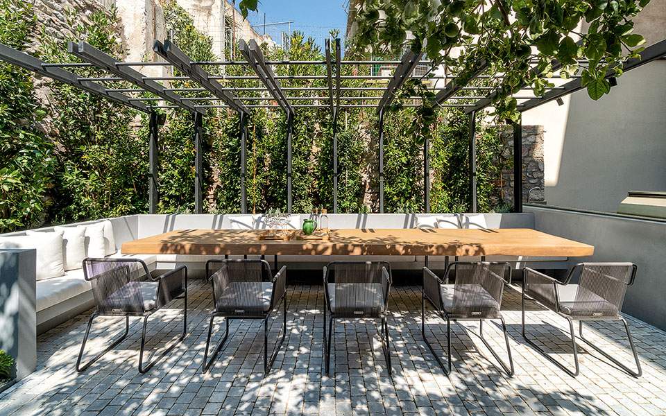 Το νέο αθηναϊκό σπίτι στη σκιά της Ακρόπολης-3