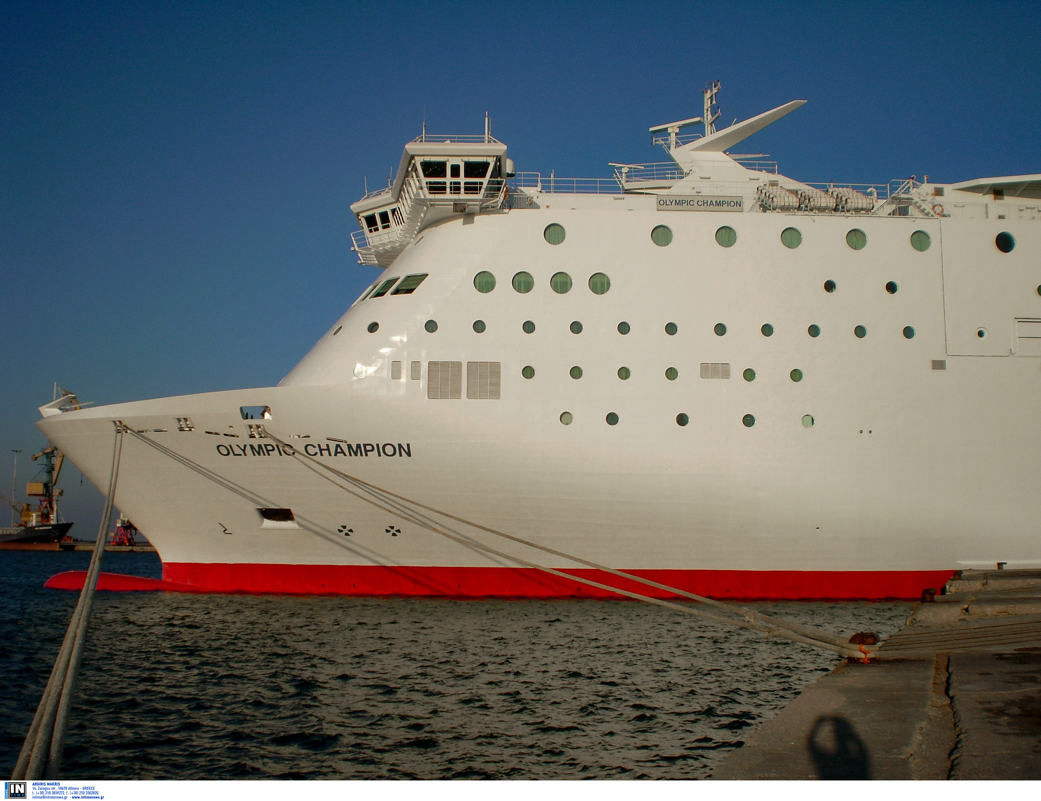 Ηγουμενίτσα: Ζημιές σε φορτηγά και εμπορεύματα από την πυρκαγιά στο πλοίο Olympic Champion (φωτογραφίες-βίντεο)-3