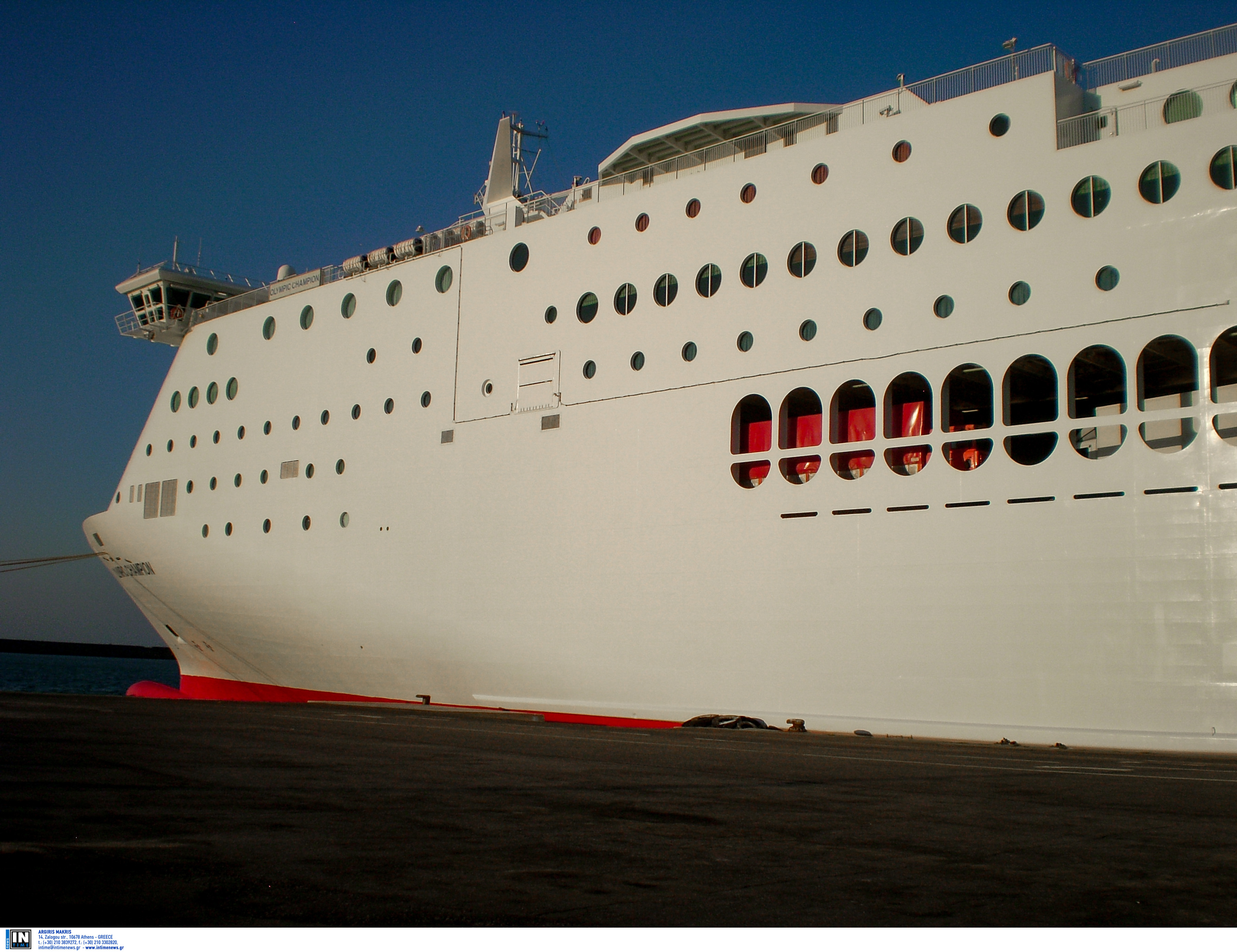 Ηγουμενίτσα: Ζημιές σε φορτηγά και εμπορεύματα από την πυρκαγιά στο πλοίο Olympic Champion (φωτογραφίες-βίντεο)-4