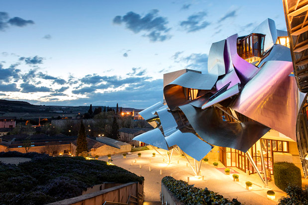 Ηotel… Μέλλον-2