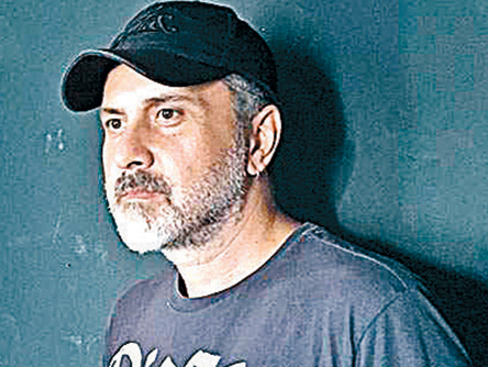 Γ. Σκουρλέτης: Ενα καρναβάλι της ζωής μας-1