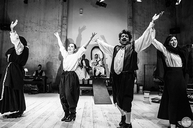 «Μήδεια» του Μποστ στο θησείον, ΕΝΑ ΘΕΑΤΡΟ ΓΙΑ ΤΙΣ ΤΕΧΝΕΣ-1