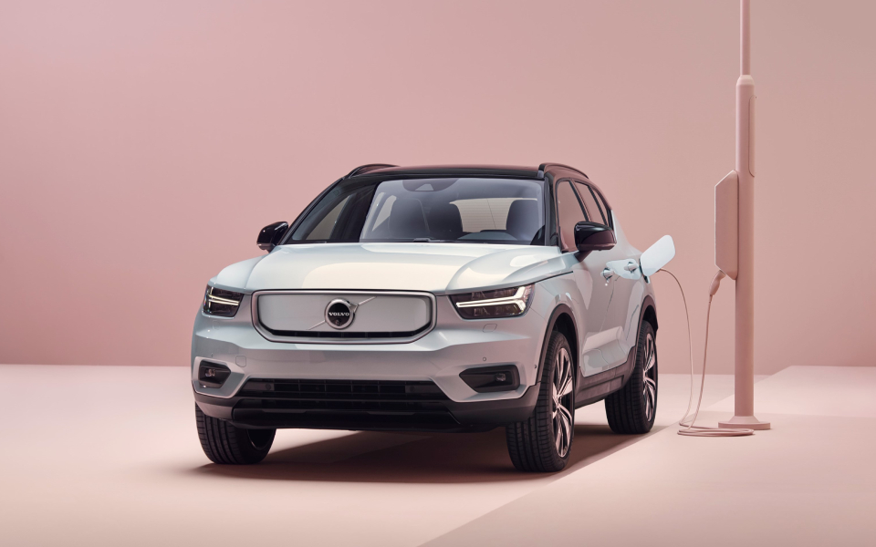 Η είσοδος της Volvo στα compact SUV-1