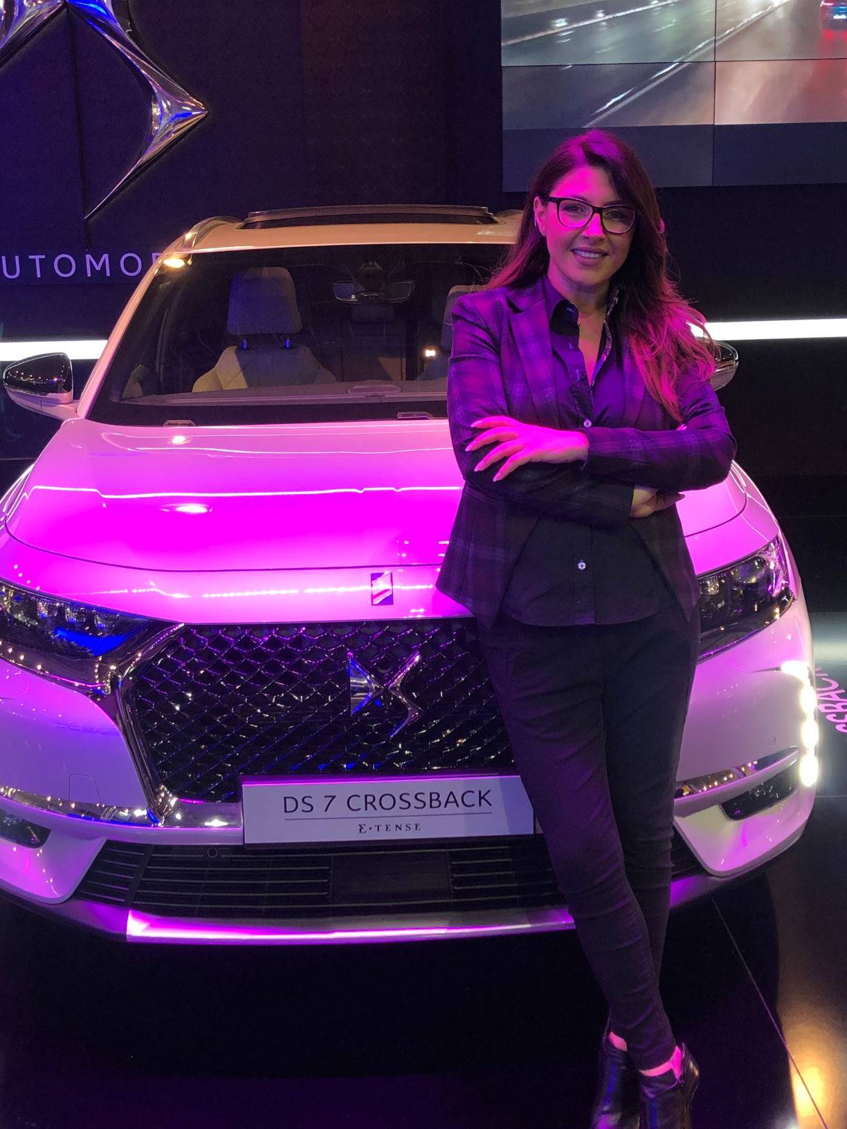 Αγαπημένοι φίλοι δίπλα στη DS Automobiles-2