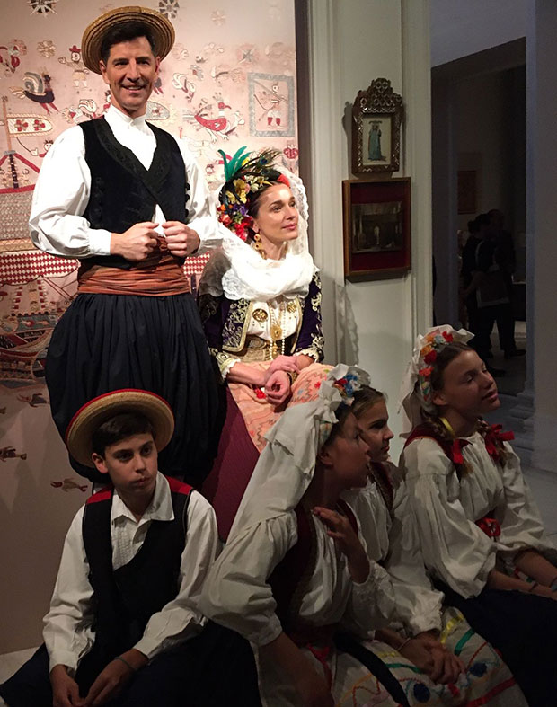 Costumes with Faces: μια θεματική βραδιά οικονομικής στήριξης στο Μουσείο Μπενάκη δείχνει τον δρόμο-4