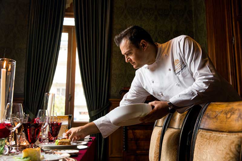 Αυτή την Κυριακή ο Γαστρονόμος μαγειρεύει για τα καλύτερα Χριστούγεννα της ζωής μας-1