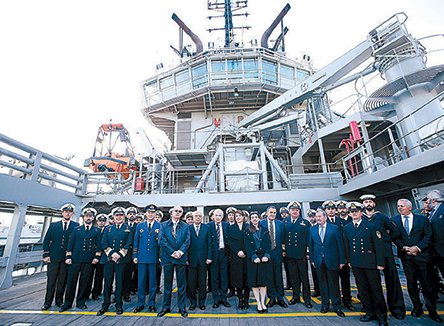 Ημέρα γιορτής για τον Αγιο Νικόλαο και το Πολεμικό Ναυτικό, που απέκτησε νέο πλοίο-1