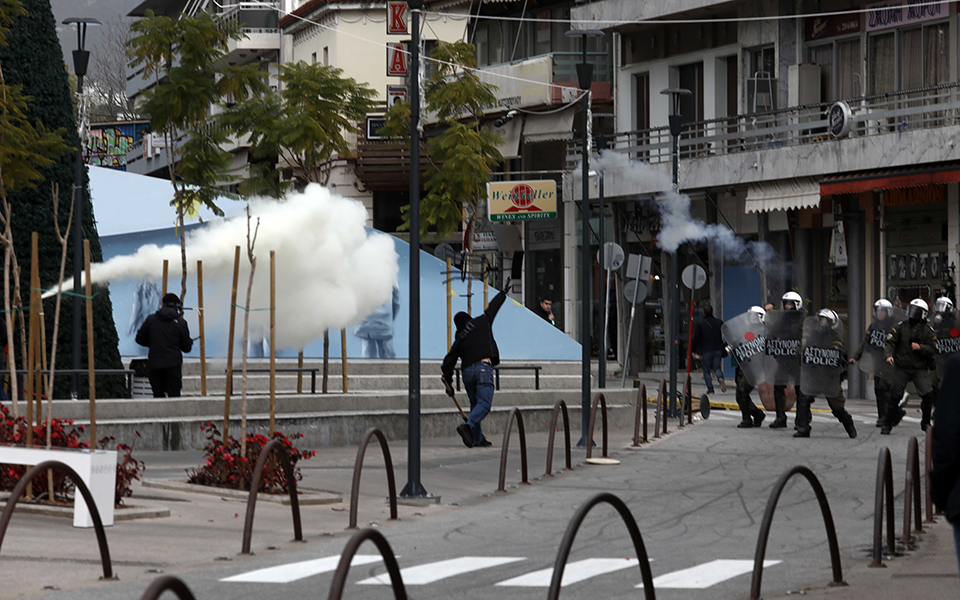 Μαρούσι: Επεισόδια μετά την επιχείρηση ανακατάληψης της έπαυλης Κουβέλου από αντιεξουσιαστές-3