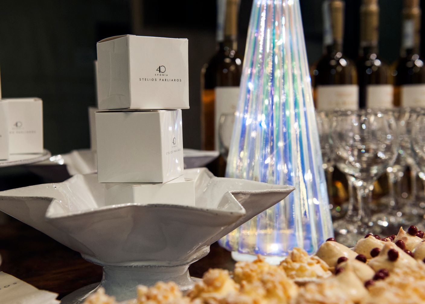 Στην γκαλερί Ζουμπουλάκη, για τη χριστουγεννιάτικη ατμόσφαιρα, με αναμνήσεις-3