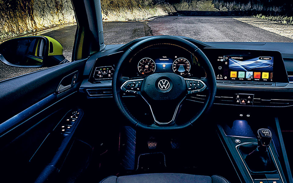 Αποστολή: Νέο Volkswagen Golf-1