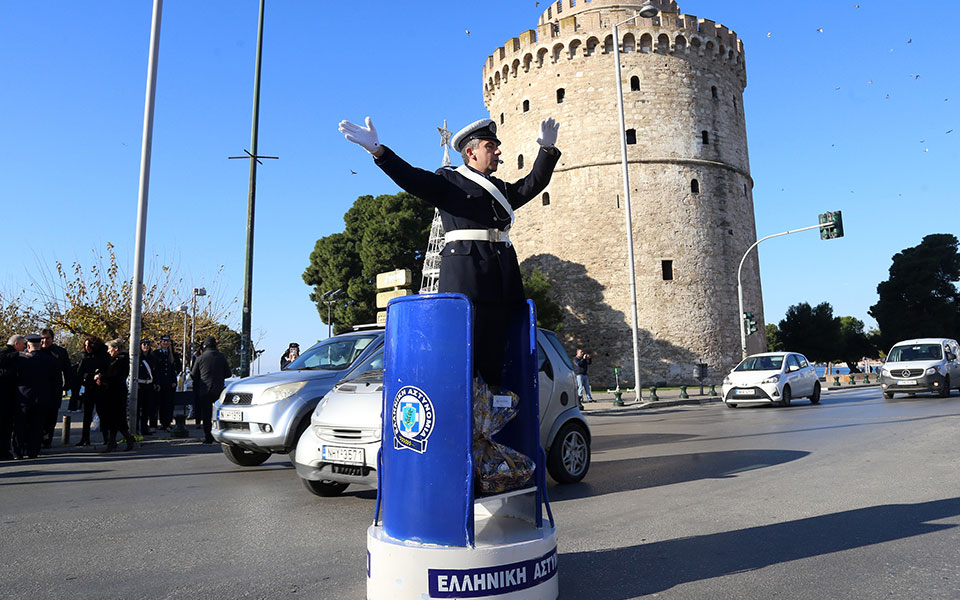 Εικόνες από το παρελθόν με τον ρυθμιστή τροχονόμο στο κέντρο της Θεσσαλονίκης-2