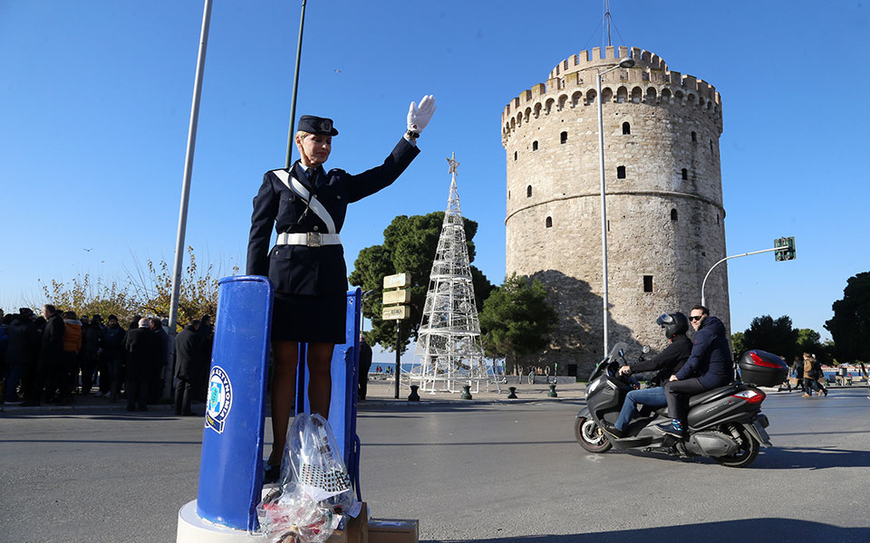 Εικόνες από το παρελθόν με τον ρυθμιστή τροχονόμο στο κέντρο της Θεσσαλονίκης-5
