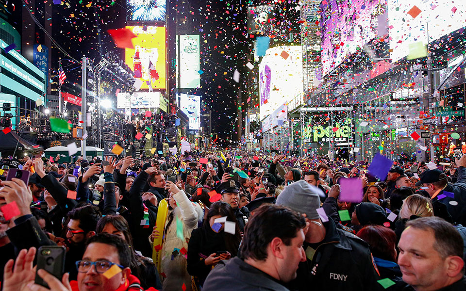 Εντυπωσιακές εκδηλώσεις για την υποδοχή του 2020 σε όλο τον πλανήτη-2