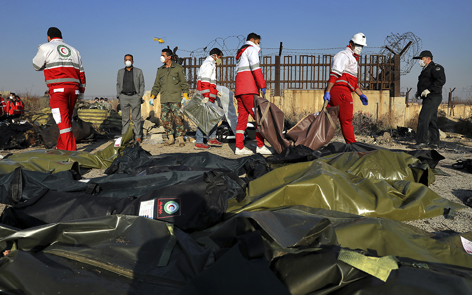 Ερωτηματικά για τη συντριβή του Boeing με 176 νεκρούς στο Ιράν (βίντεο – φωτογραφίες)-4