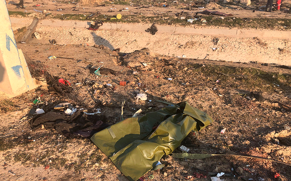 Συντριβή ουκρανικού Boeing στο Ιράν – Το αεροσκάφος είχε περάσει τεχνικό έλεγχο πριν από δύο μέρες (βίντεο – φωτογραφίες)-2