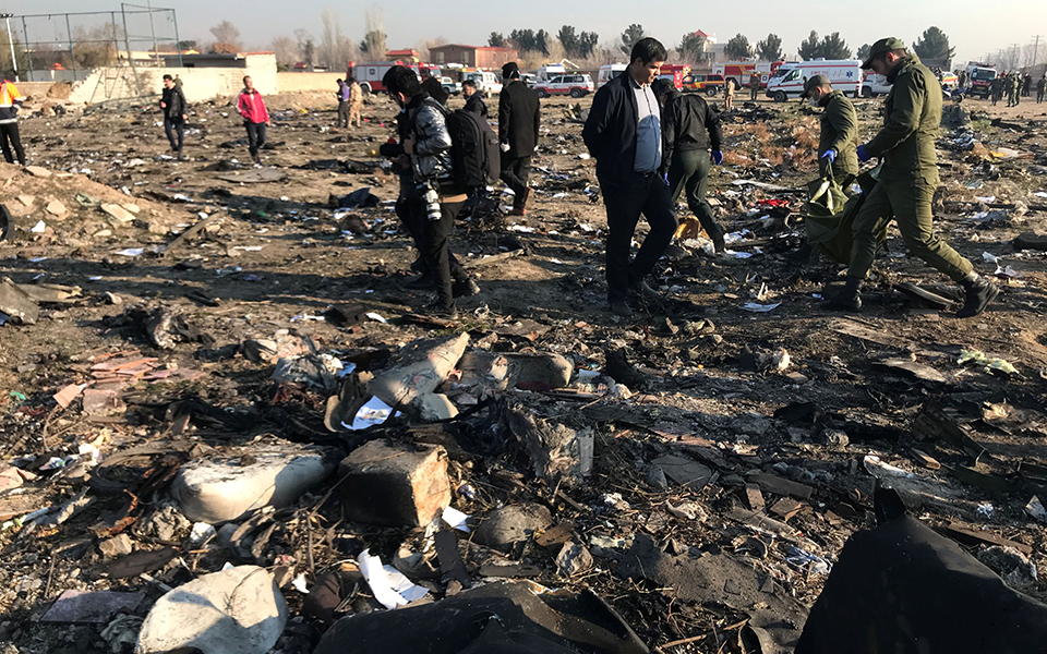 Συντριβή ουκρανικού Boeing στο Ιράν – Το αεροσκάφος είχε περάσει τεχνικό έλεγχο πριν από δύο μέρες (βίντεο – φωτογραφίες)-4