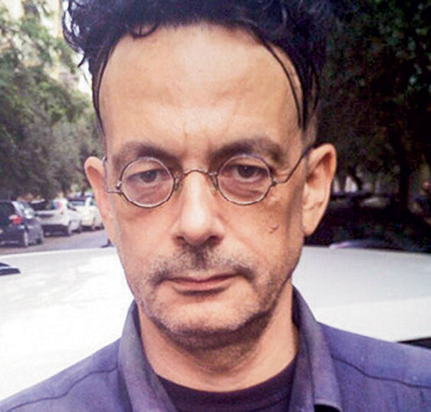 Ο παίκτης, ο πρόεδρος και ο οπαδός-1