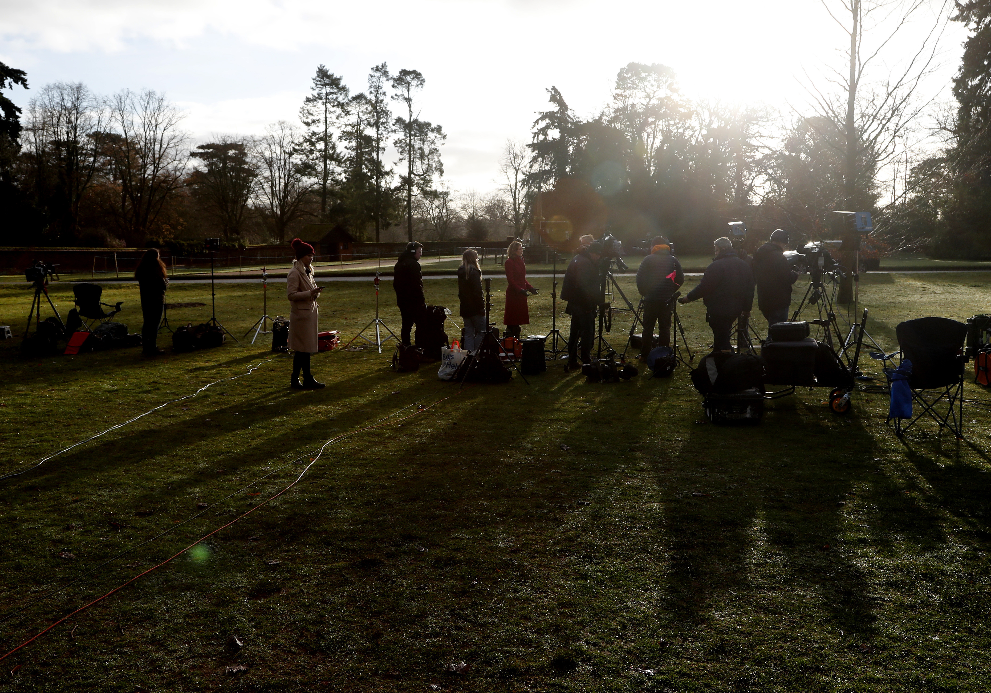 Ελισάβετ: Σέβομαι την επιθυμία της Μέγκαν και του Χάρι-2