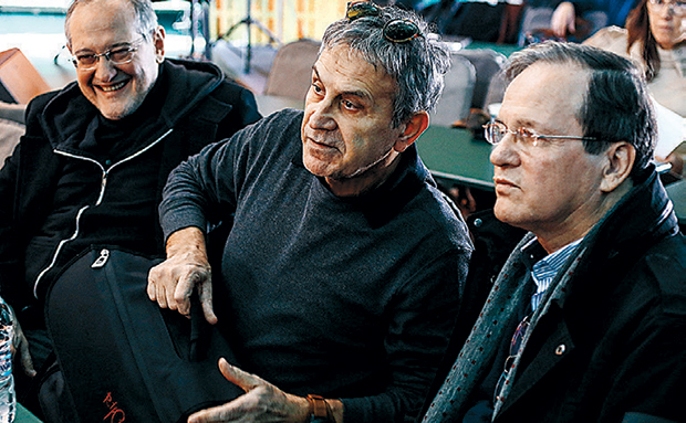 Ενα «τραγούδι» για τα πνευματικά δικαιώματα-1