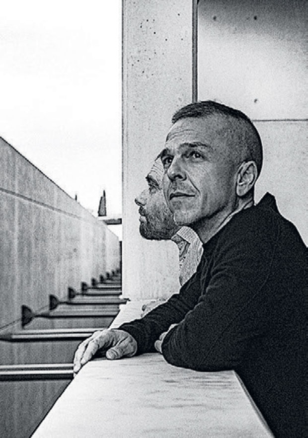 Το ηλεκτρονικό σύμπαν του Ρίτσου-2