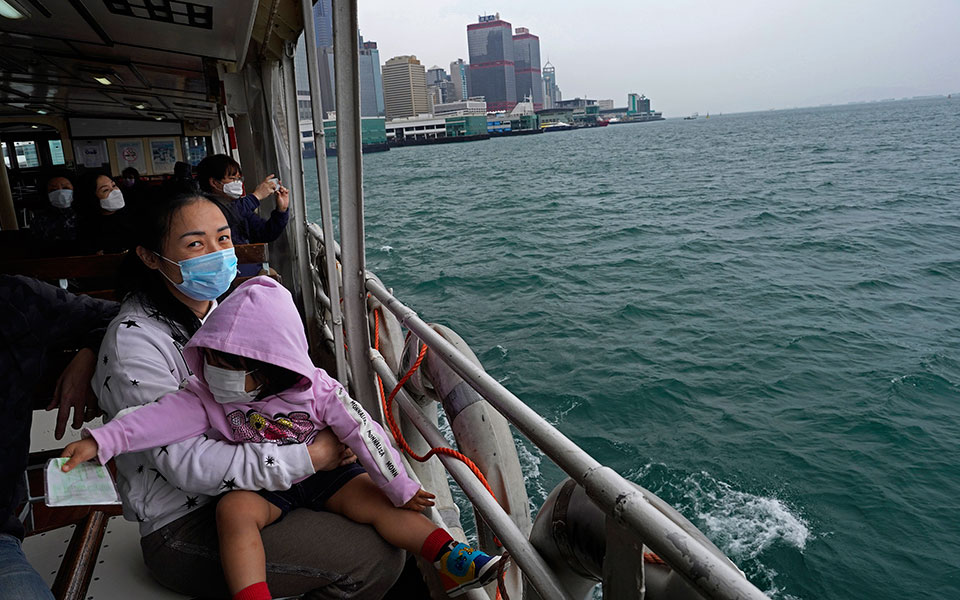 Κορωνοϊός: Διευρύνεται η κινεζική «καραντίνα» – Πρώτος θάνατος εκτός Κίνας-1