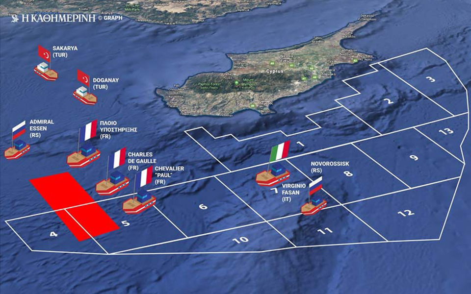 Το «Σαρλ Ντε Γκωλ» και η αρμάδα που το συνοδεύει-1